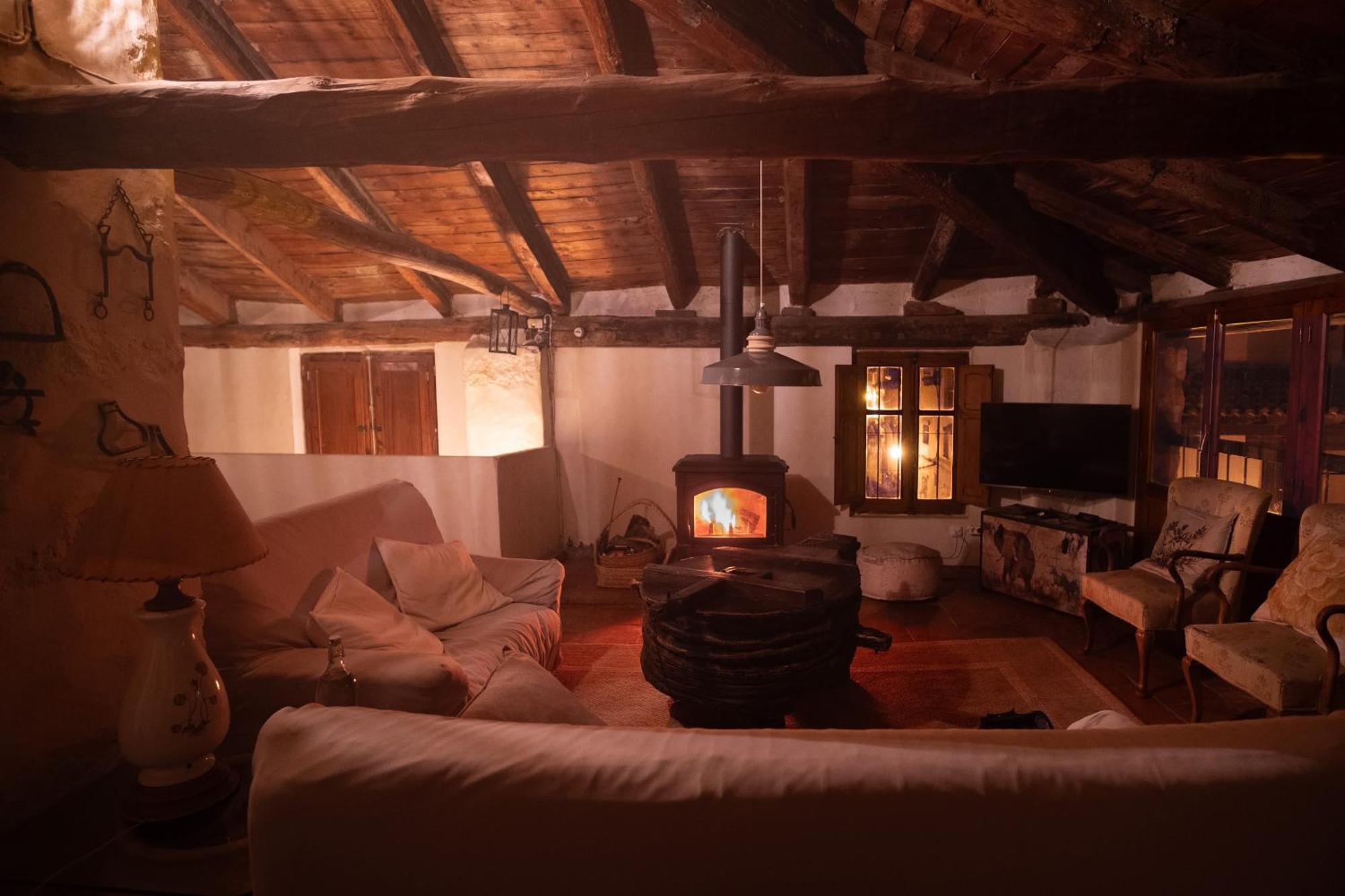 Вилла La Casa Amarilla Рубьелос-де-Мора Экстерьер фото